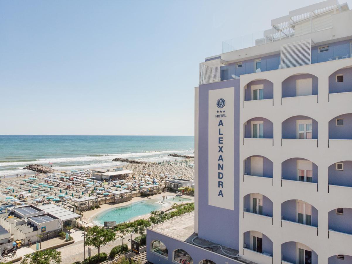 Hotel Alexandra - Beach Front -Xxl Breakfast & Brunch Until 12 30Pm Misano Adriatico Exterior foto